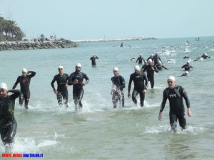 Triathlon olimpico uscita dal mare