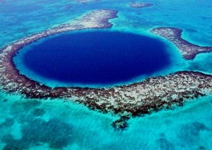 The-Great-Blue-Hole79255111_201211701455