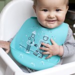 Baby-wearing-buket-bib