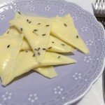 triangolini prosciutto e parmigiano